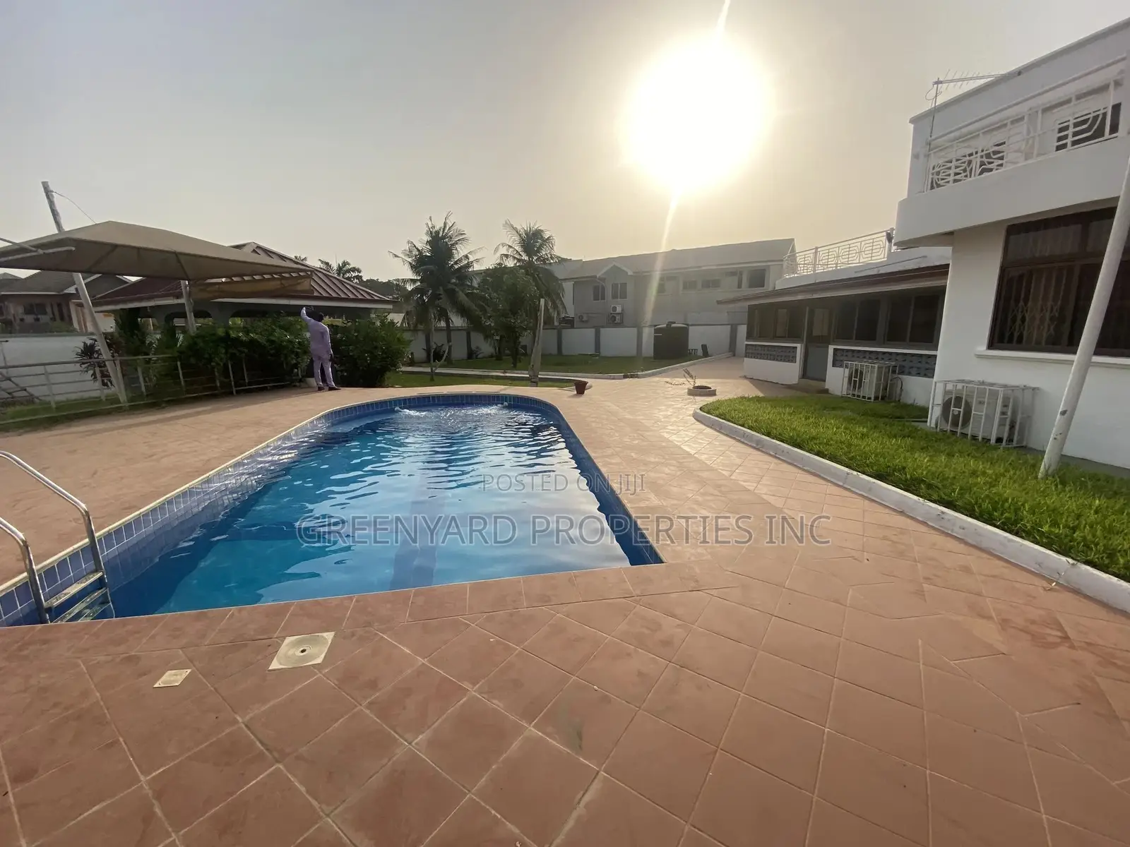 6bdrm House in East Legon for sale