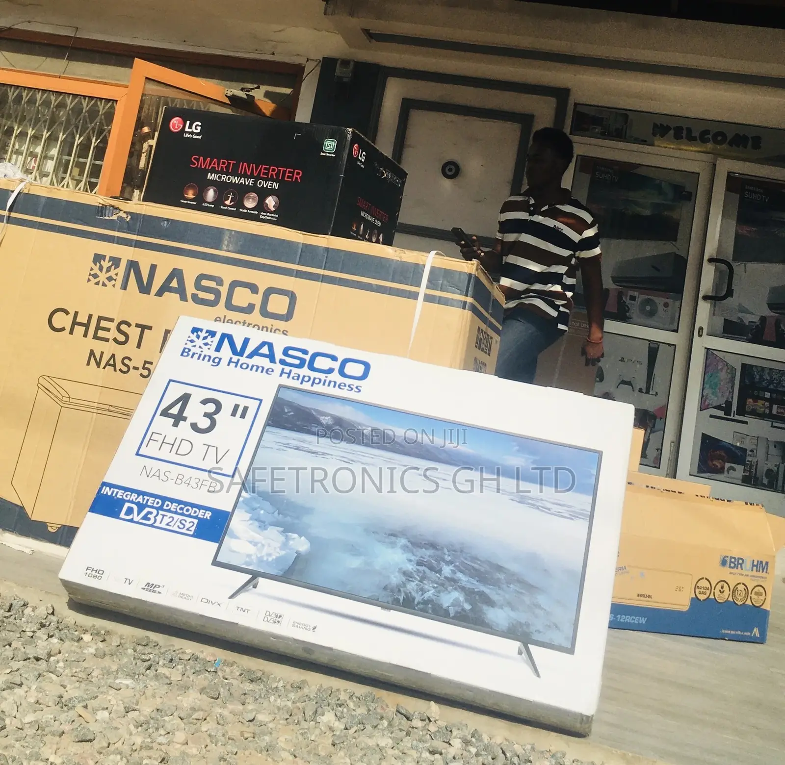 Digital 43 Inches Glossy LED Black Nasco Full HD Electric Tv