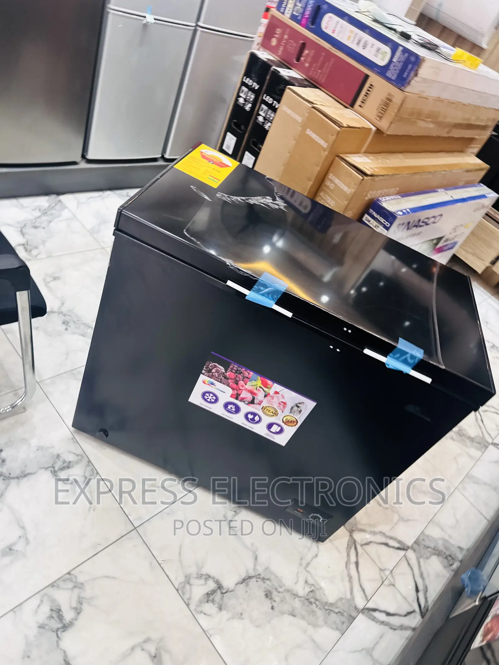 Black Mirror Chest Freezer Single Door Rainbow  200L