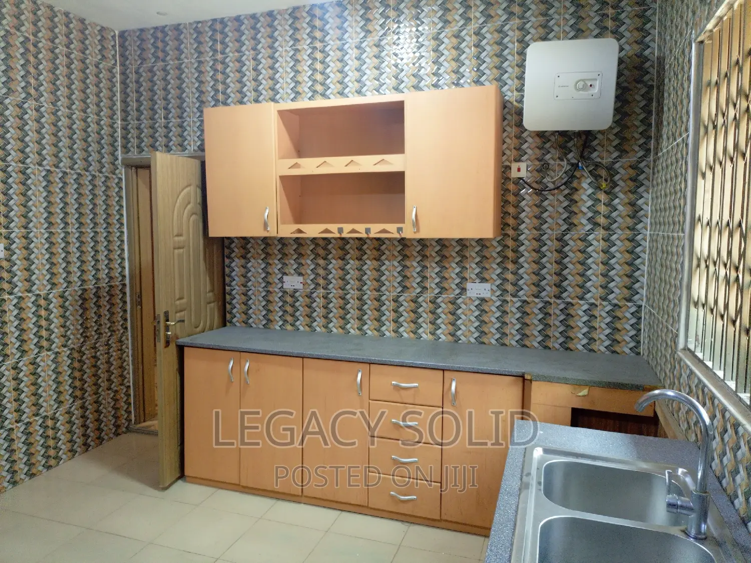 2bdrm Apartment in Legacy Solid Real, New Town for rent
