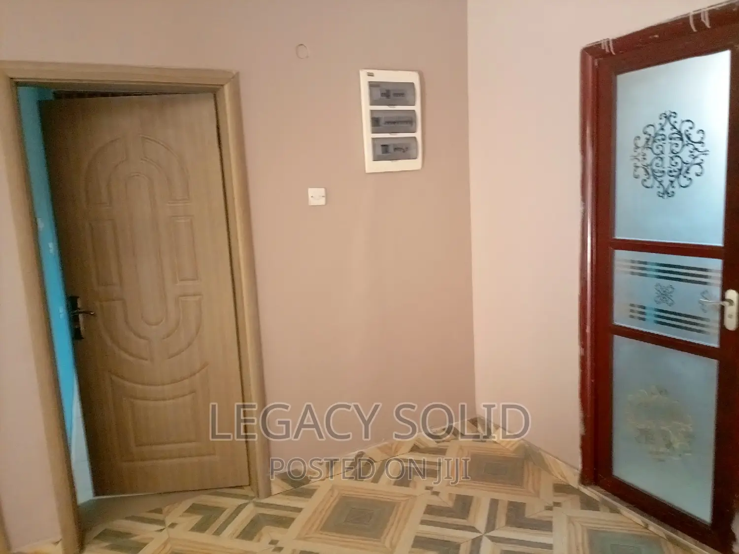 2bdrm Apartment in Legacy Solid Real, New Town for rent