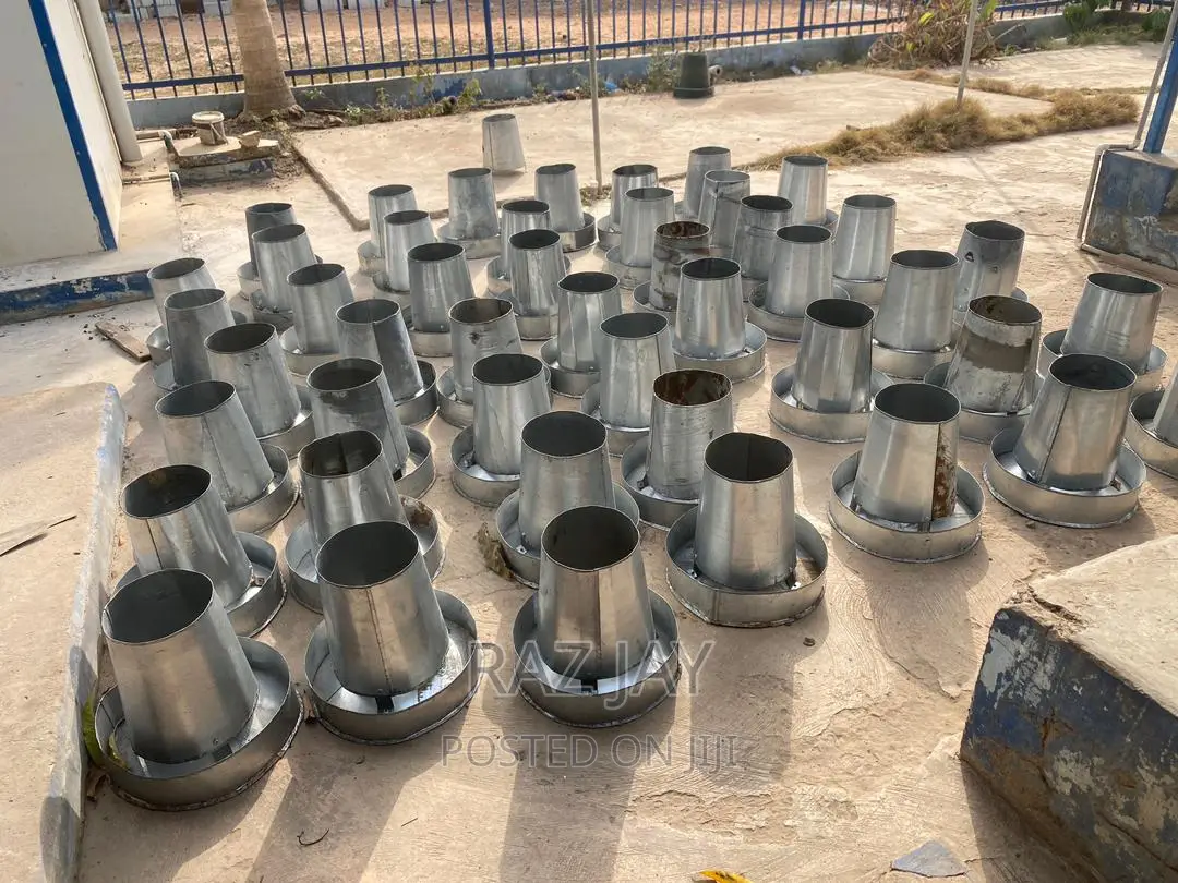 18kg Pure Galvanized Poultry Feeders Are Available