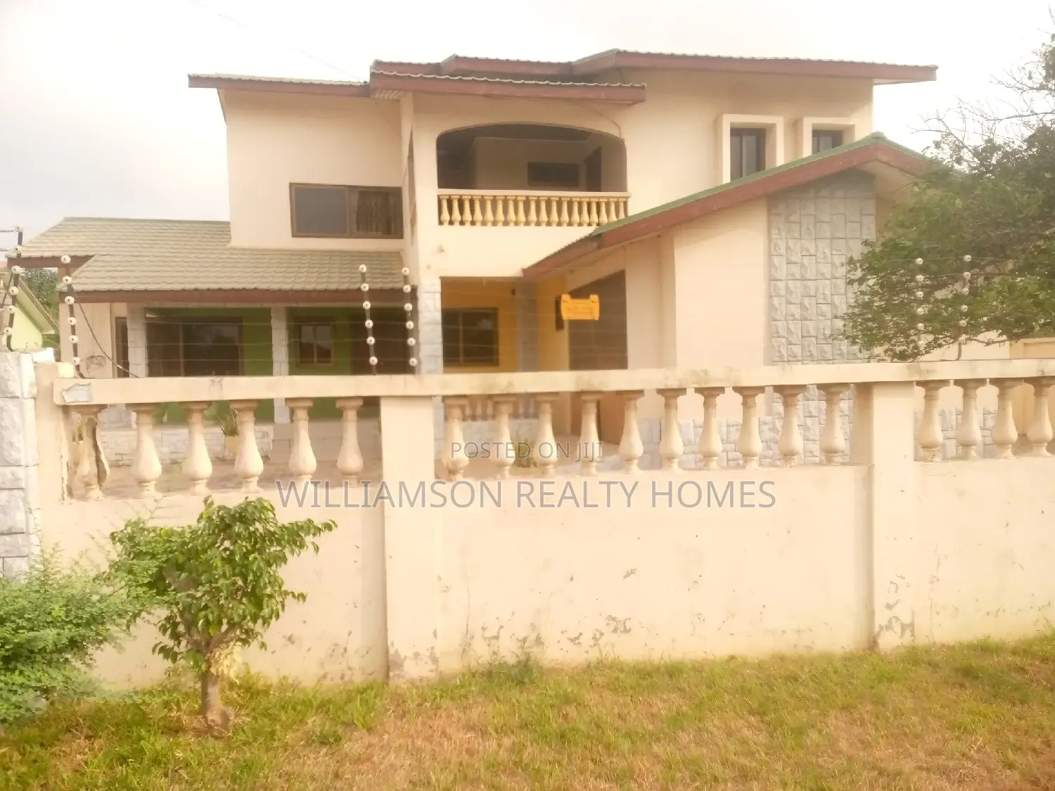 6bdrm House in Community 20 Estate, Spintex for rent