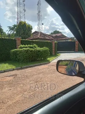 6plot of Land at Nhyieso Forsale