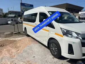 Latest Mini Van for Airport Pickup Aamd
