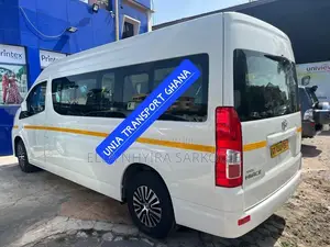 Latest Mini Van for Airport Pickup Aamd