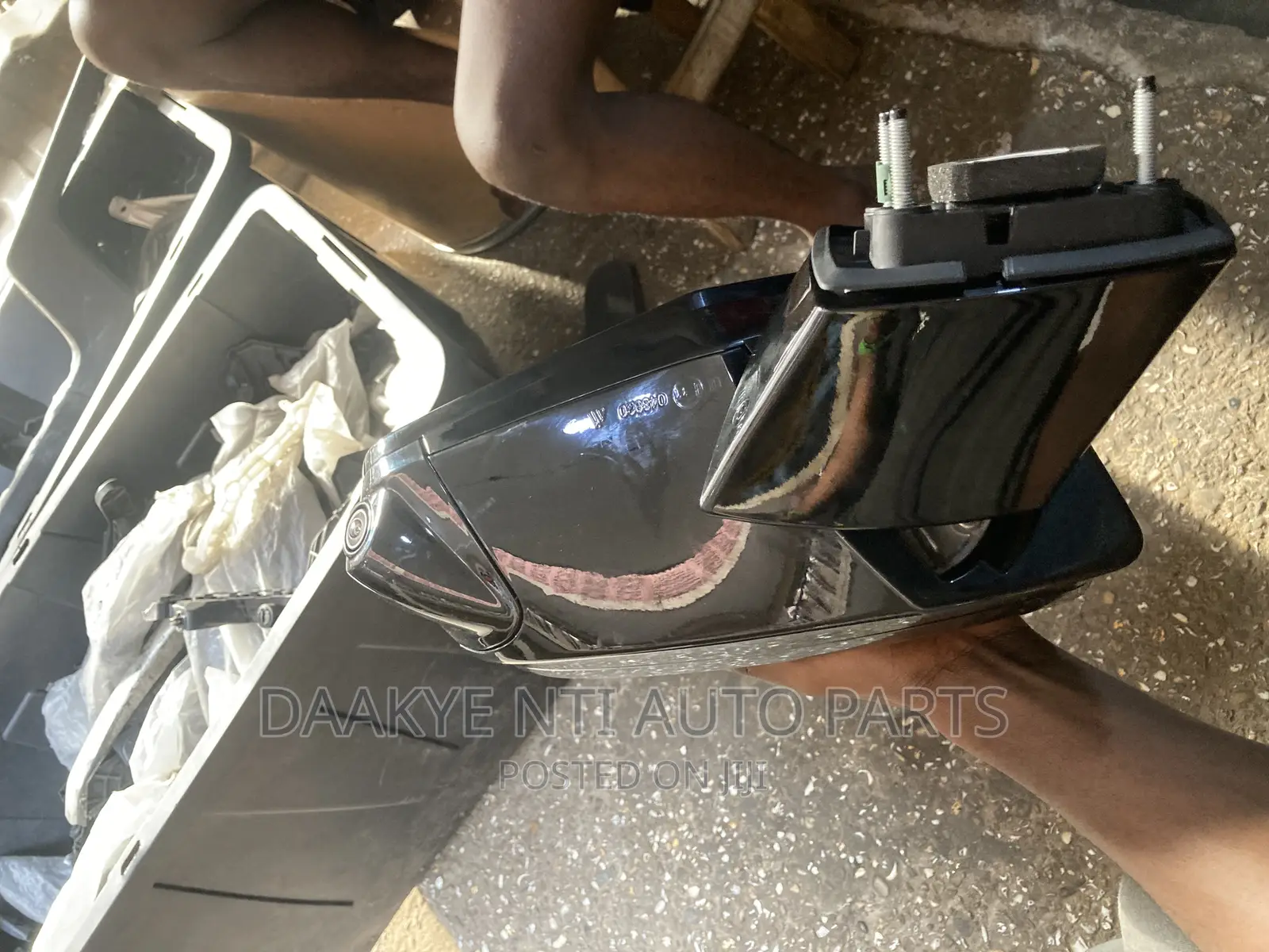 Cadillac Escalade 2022 Side Mirror