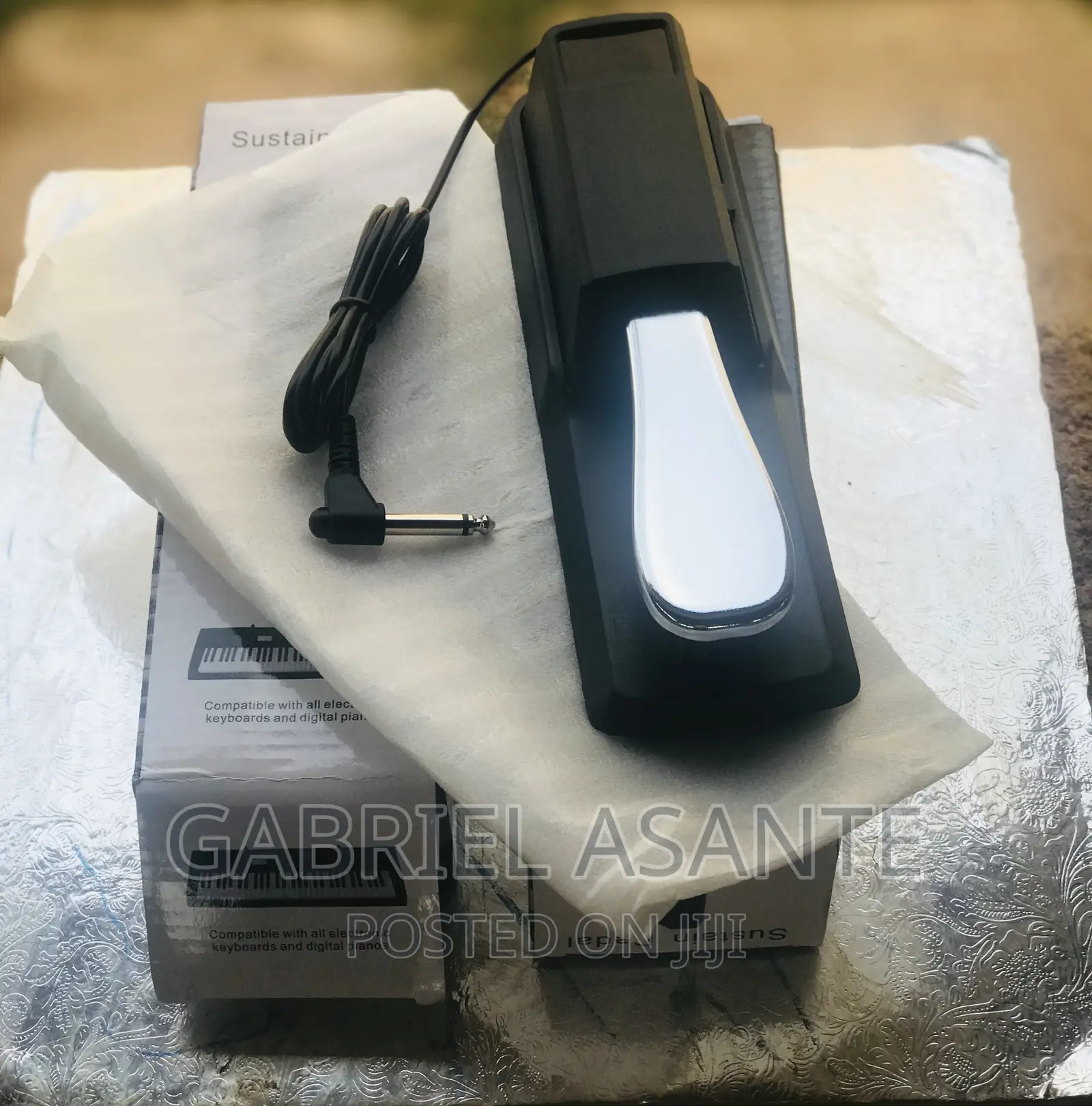 Sustain Pedal