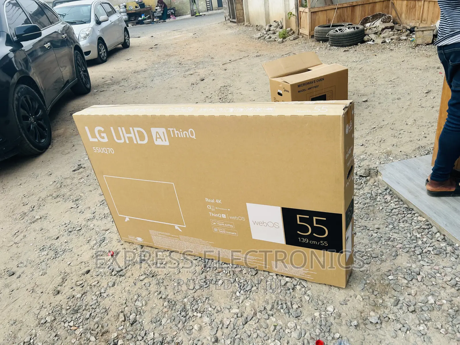 LG. UHD. . Smart. 55”. Ur73