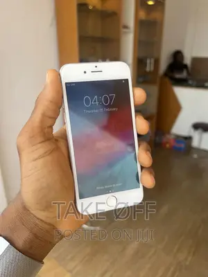 Apple iPhone 6 64 GB Silver