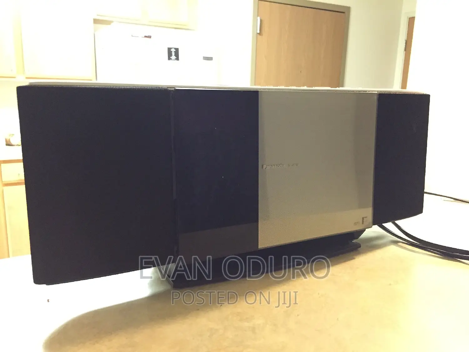 Panasonic Compact Stereo System Quality Sound iPod Dock