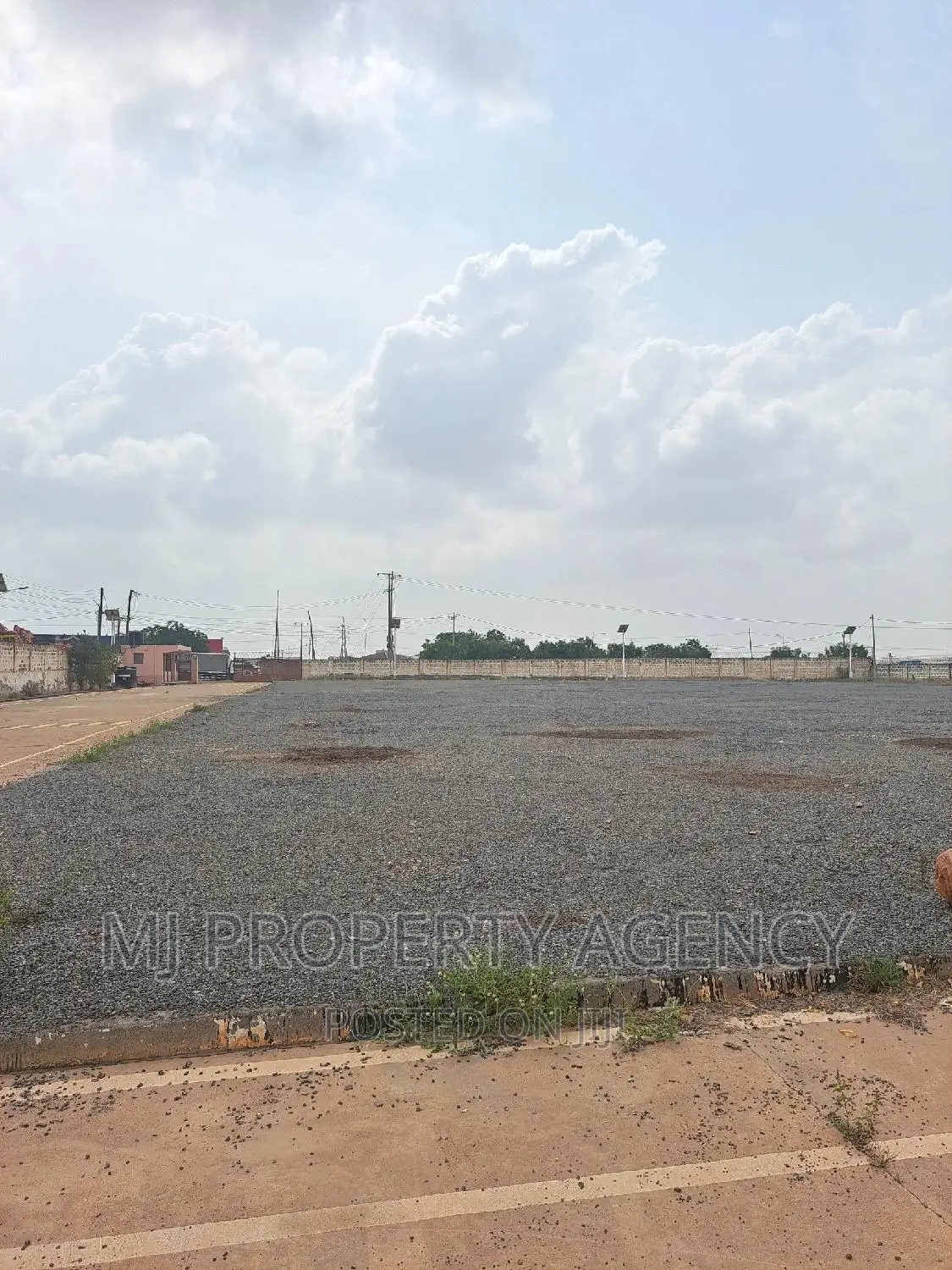 1 Acre Roadside Industrial Land