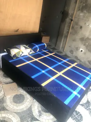 Luxurious Double Bed With Mattress