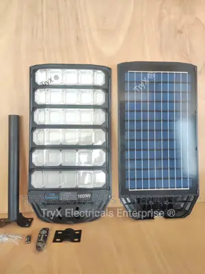 1000W (Starlink) Solar Street Light