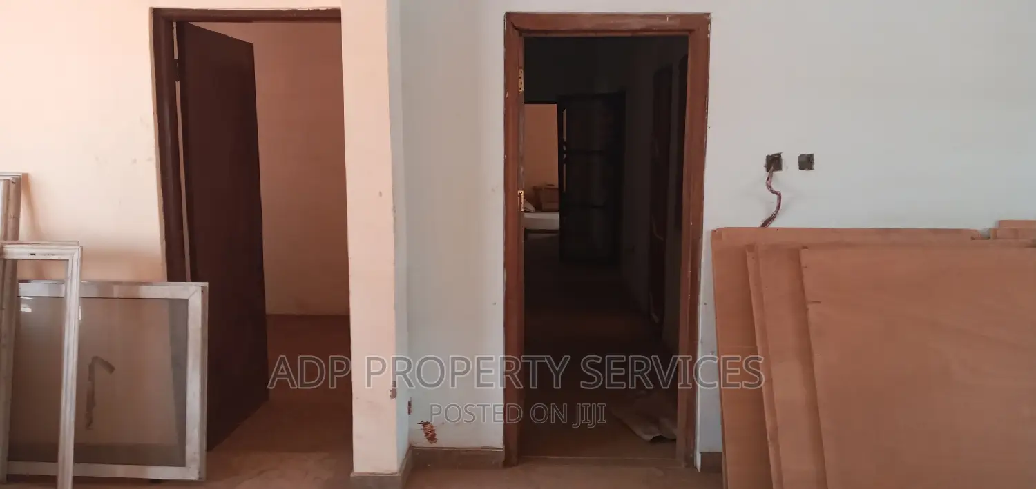 6bdrm House in Property For Sale At for sale