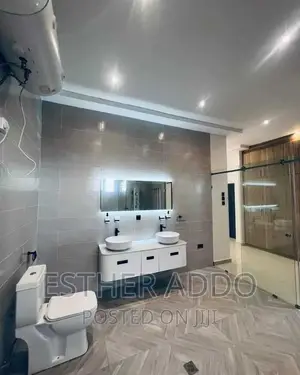 5bdrm Duplex in East Legon for sale