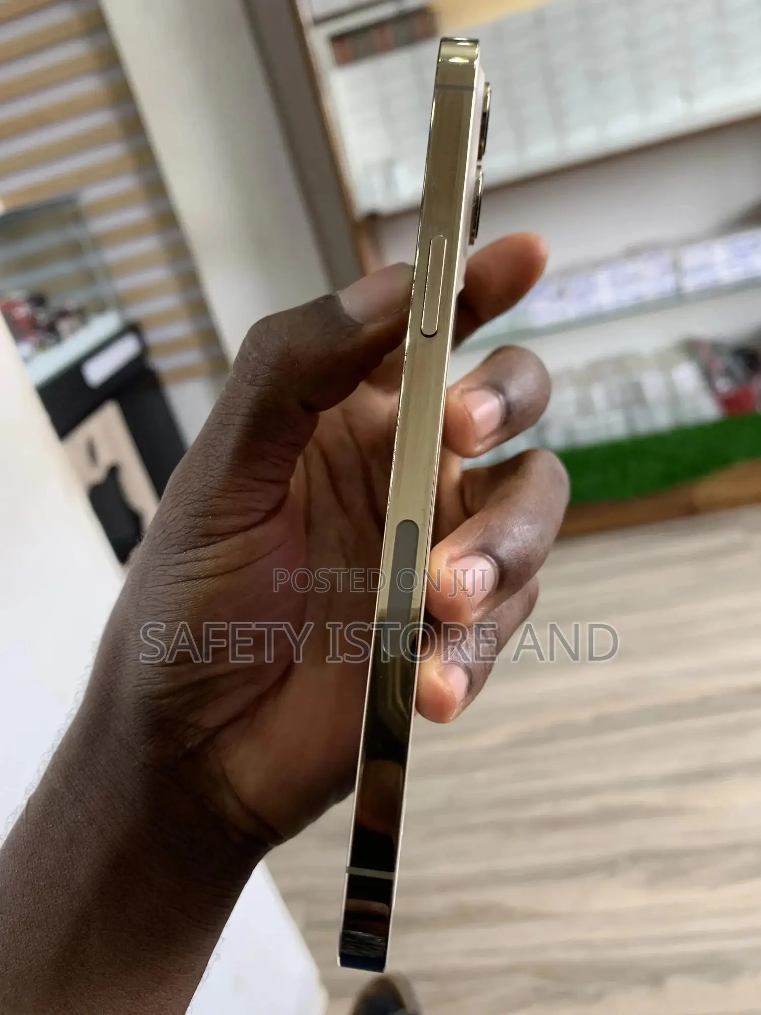 New Apple iPhone 12 Pro Max 128 GB Gold