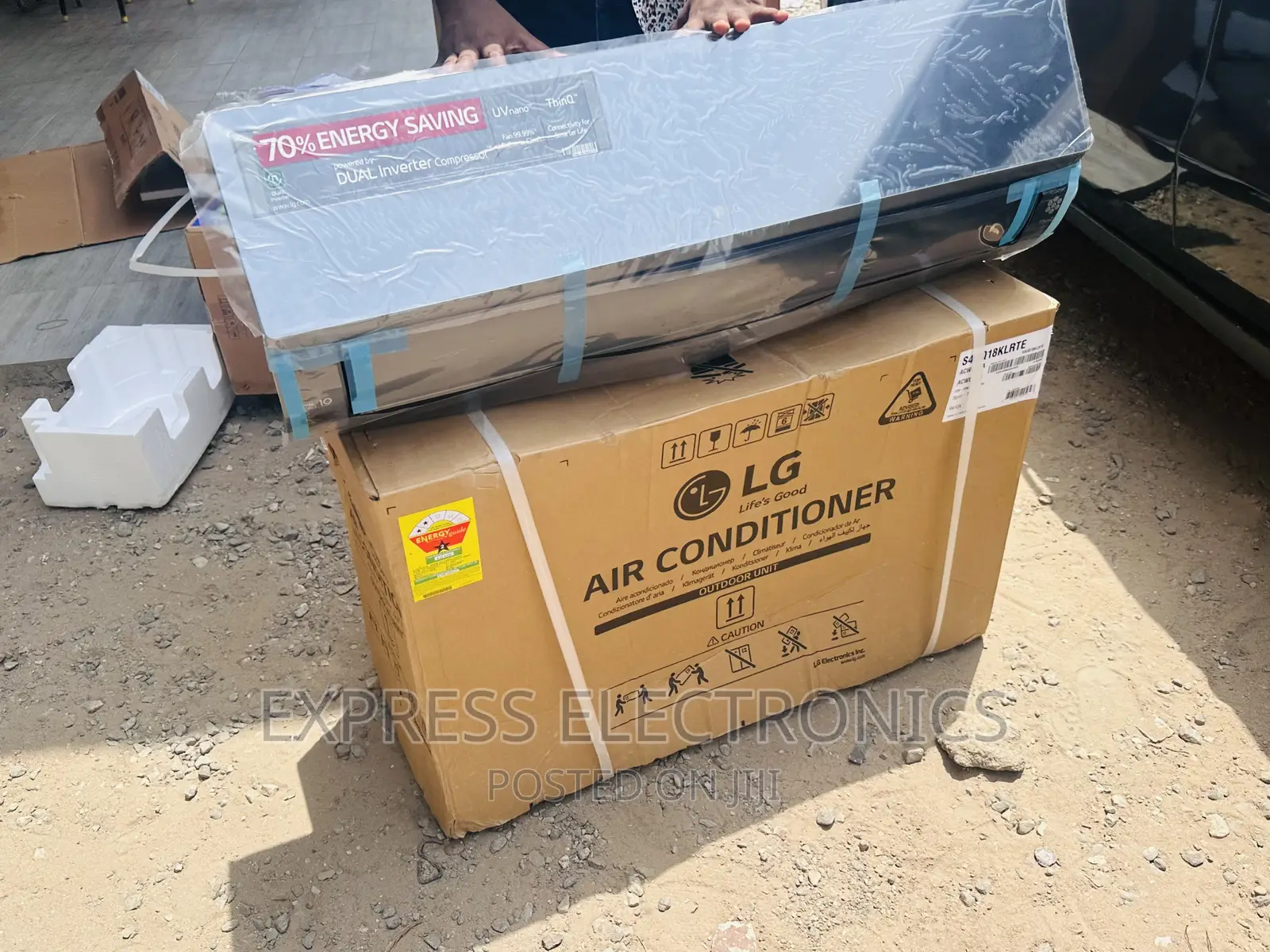 Anti Rust Cabinet Inverter Dual Artcool LG 2hp