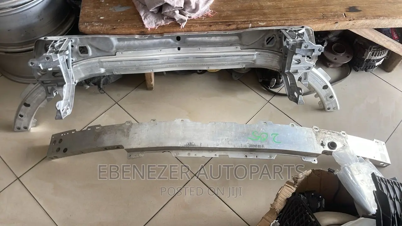 Mercedes Benz W205 C300 Reinforcement Bar