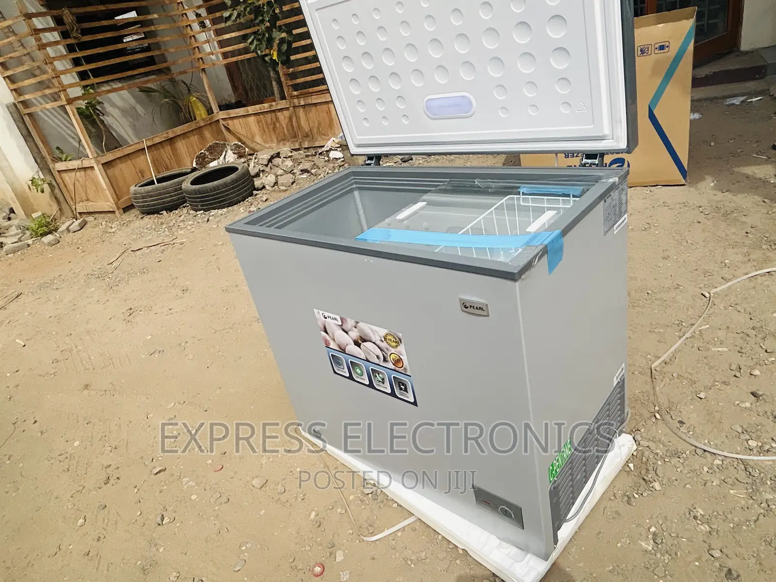 Best and Quality Chest 200L Freezer Pearl  