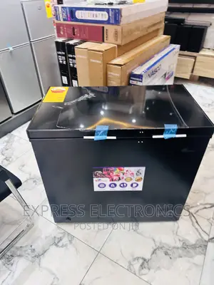 Economic System Chest Black Freezer Rainbow 200L RCF-244