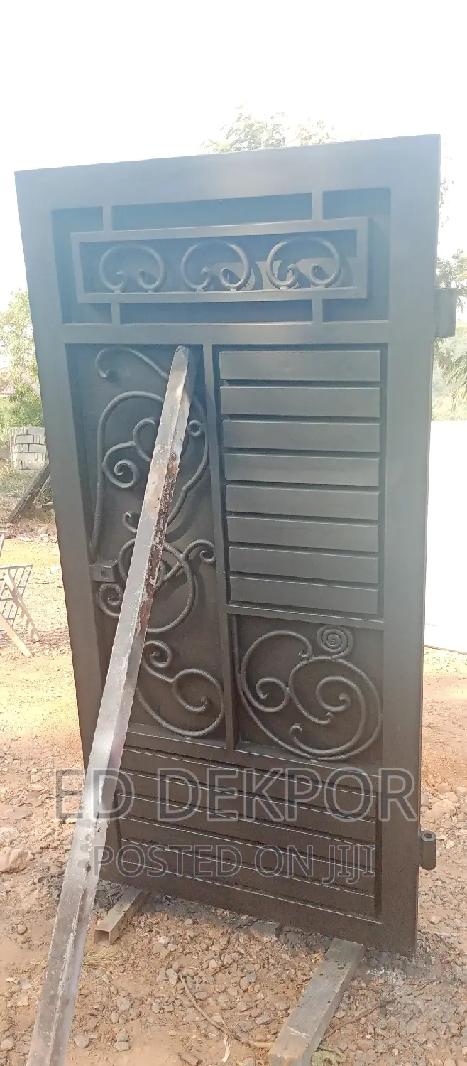 One and Half Metal Sliding Gate