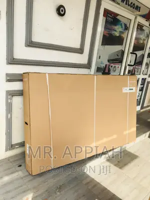 Lovely Design Samsung 75CU800 75” Crystal Uhd Smart Tv.