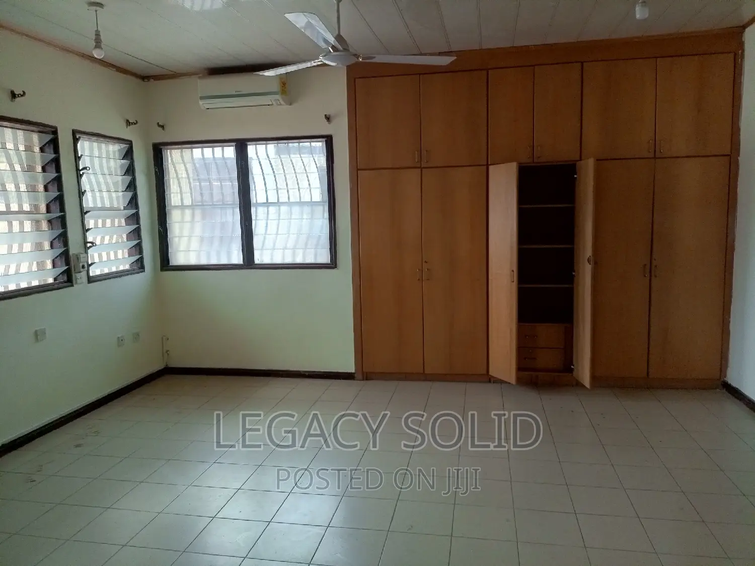 4bdrm Apartment in Legacy Solid Real, Teshie-Nungua Estates for rent