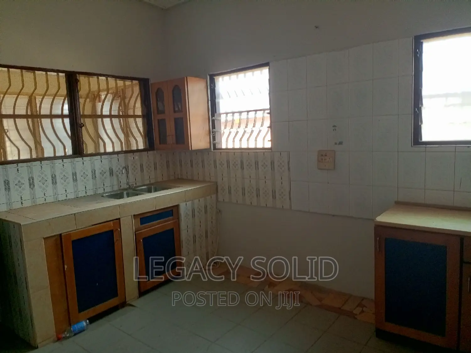 4bdrm Apartment in Legacy Solid Real, Teshie-Nungua Estates for rent