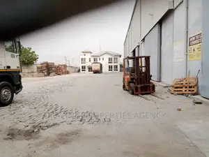 4000 SQM Warehouse for Sale in Tema*