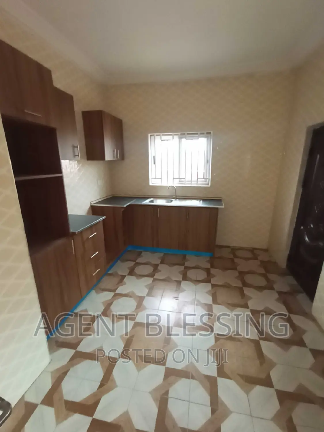 2bdrm House in Community 25, Tema Metropolitan for rent