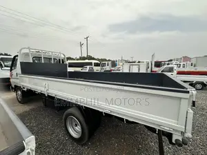 Hyundai Mighty Truck. Straight Engine. New Arrivals.