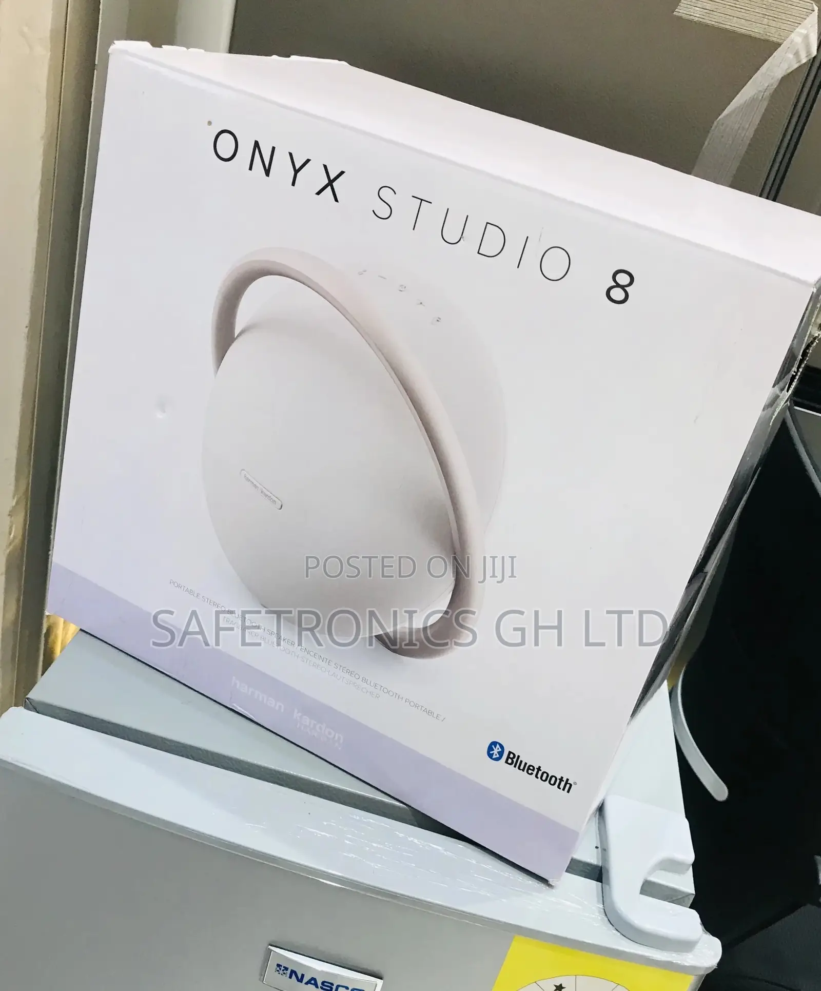 Onyx Studio8 Gold Bluetooth Harman Kardon Wireless Speaker