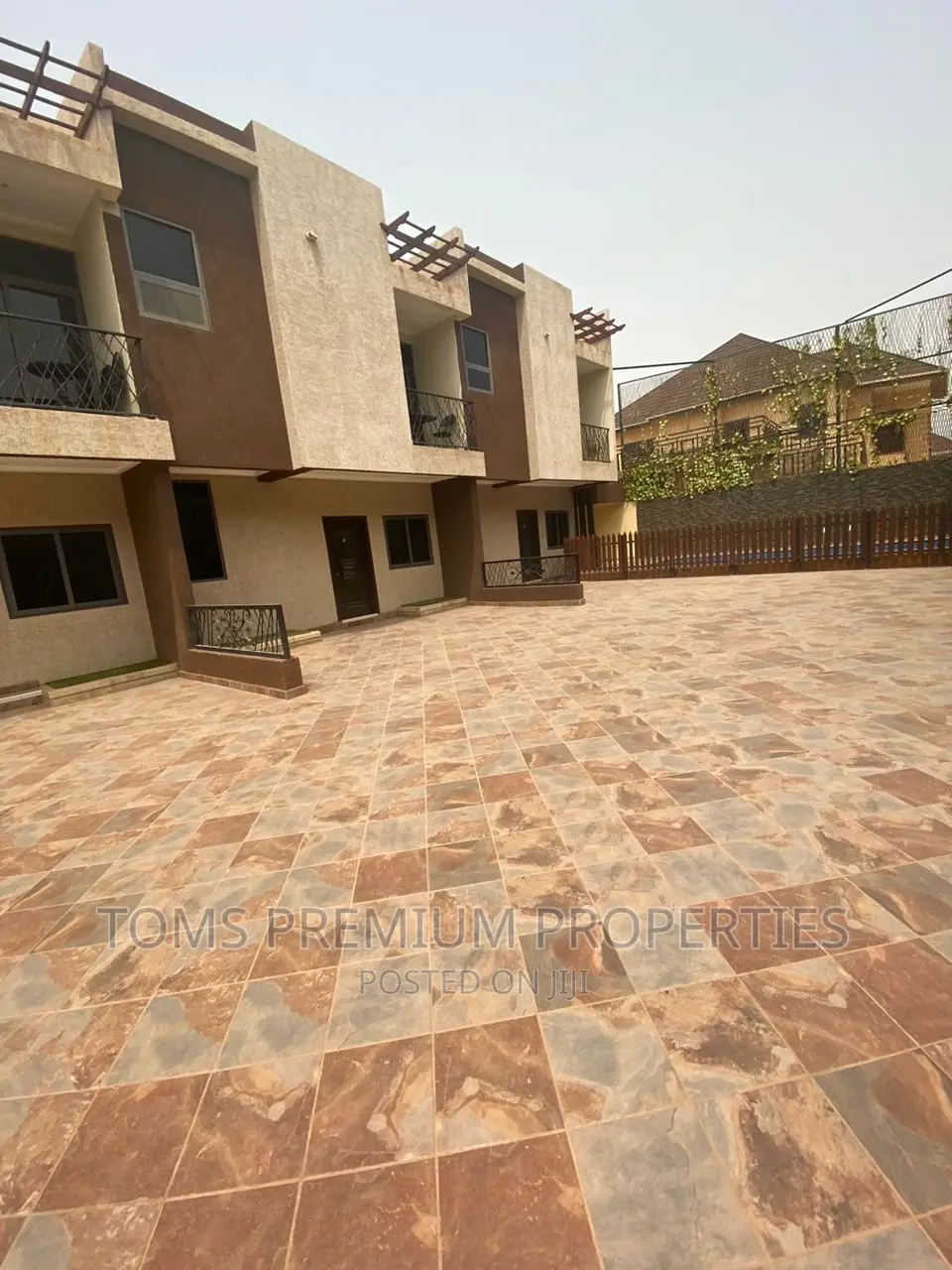 Furnished 2bdrm Apartment in Green Court, East Legon for rent