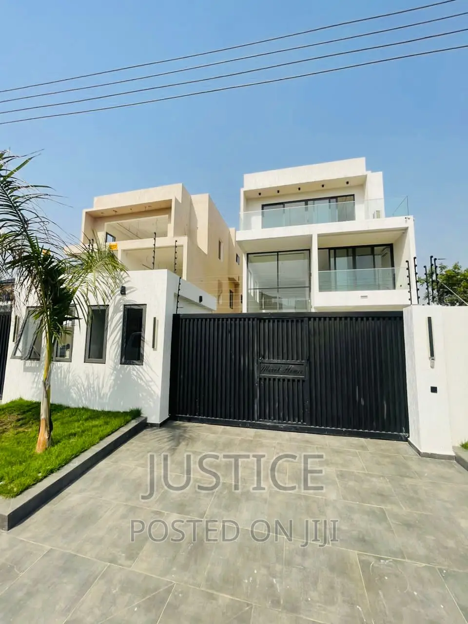 4bdrm Duplex in East Legon Hills for sale
