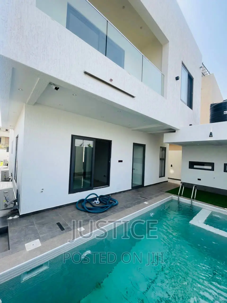 4bdrm Duplex in East Legon Hills for sale