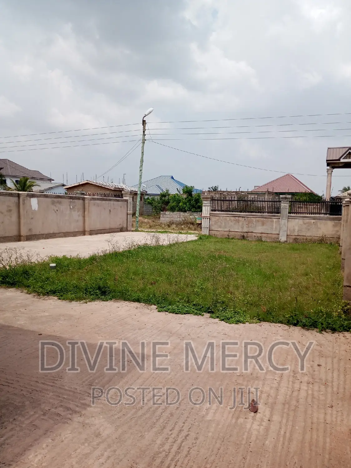 3bedroom House 4 Sale Tuba Road