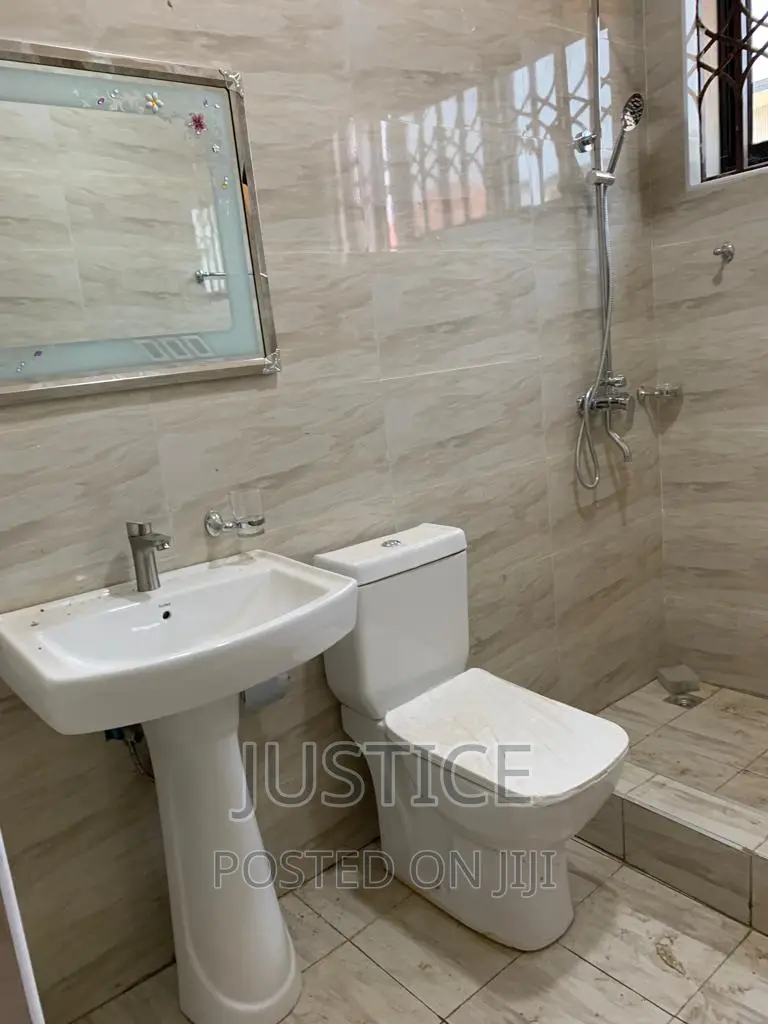 Furnished 4bdrm Duplex in East Legon for rent