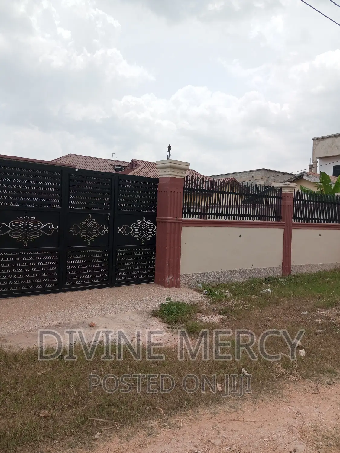 3bedroom House 4 Sale Located at Tuba