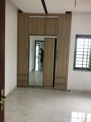 4bdrm House in 25, Tema Metropolitan for sale