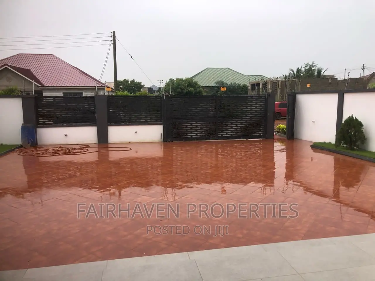 4bdrm House in 25, Tema Metropolitan for sale