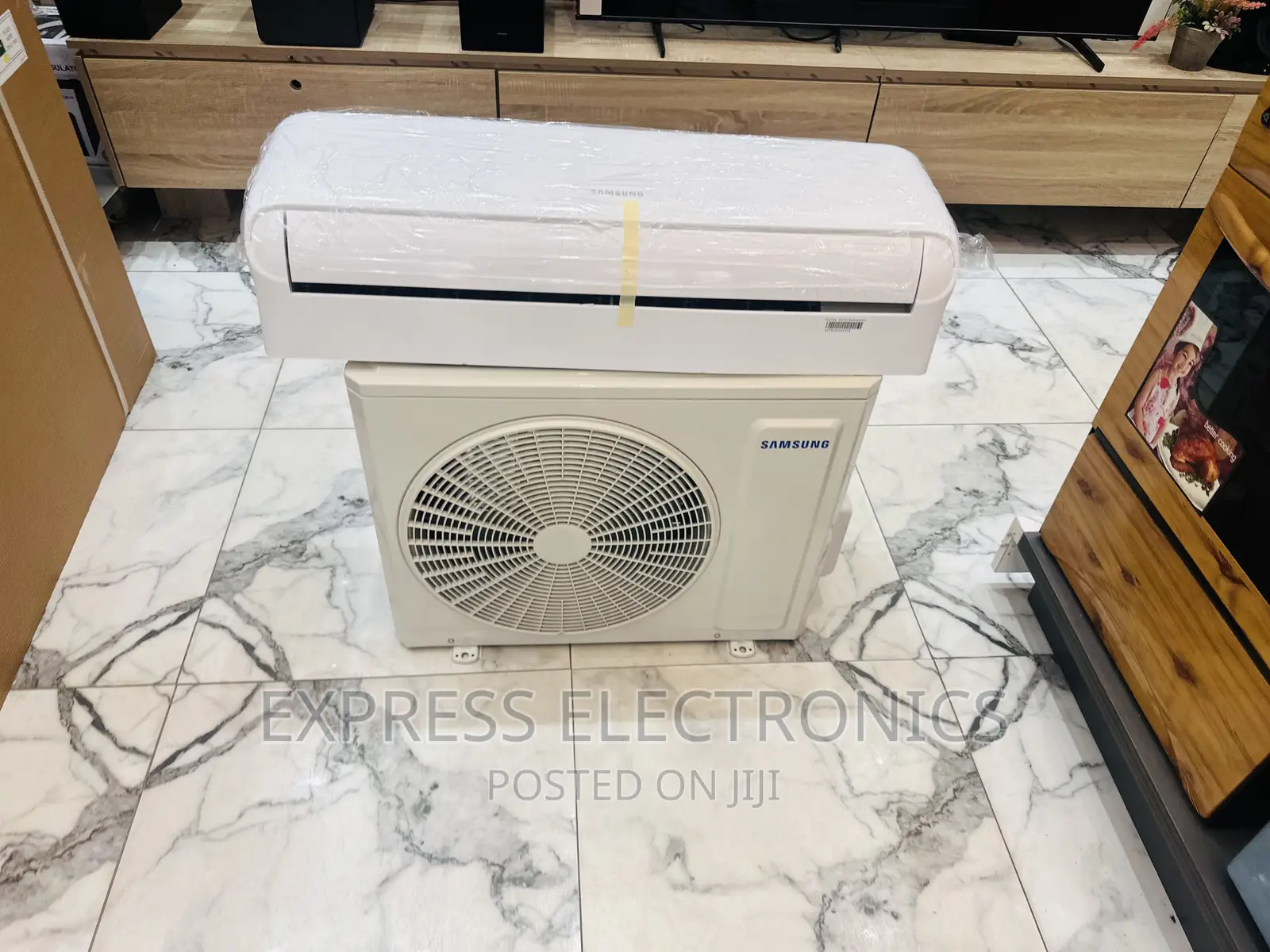 Samsung Split R410gas Has 2.5hp AC White. —-