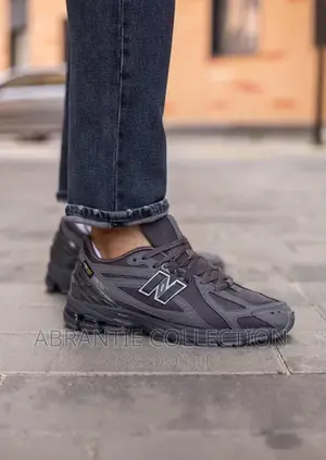 New Balance 1906r