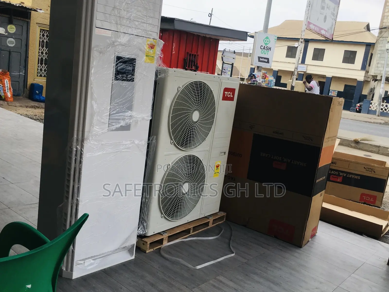 Standing TCL Split White 5.0hp Gas R410 Airconditioner