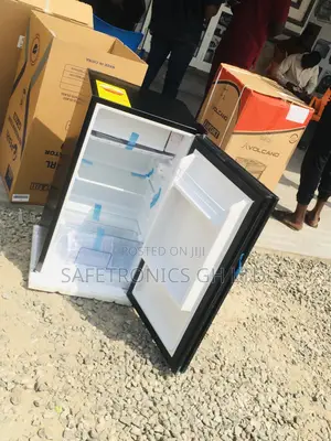 Singledoor 82L Glass Pearl Topfreezer Black Tabletop Fridge