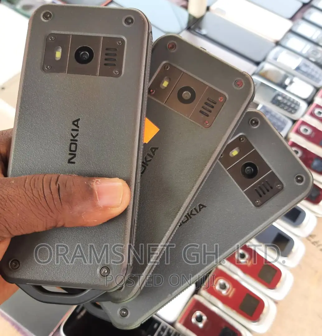 Nokia 800 Tough 4 GB Black