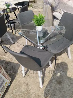 Round Dining Set