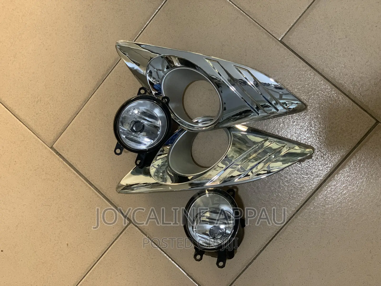 Toyota Camry 2012 Fog Light and Cover