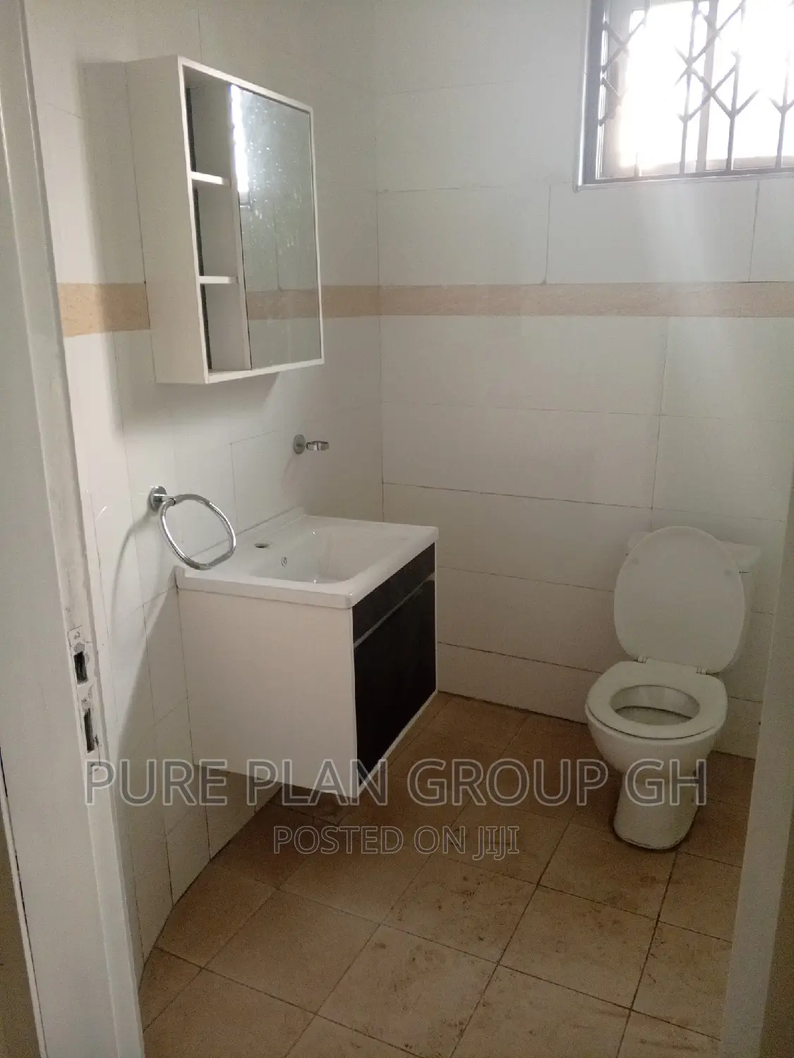 2bdrm Apartment in Abelemkpe for rent