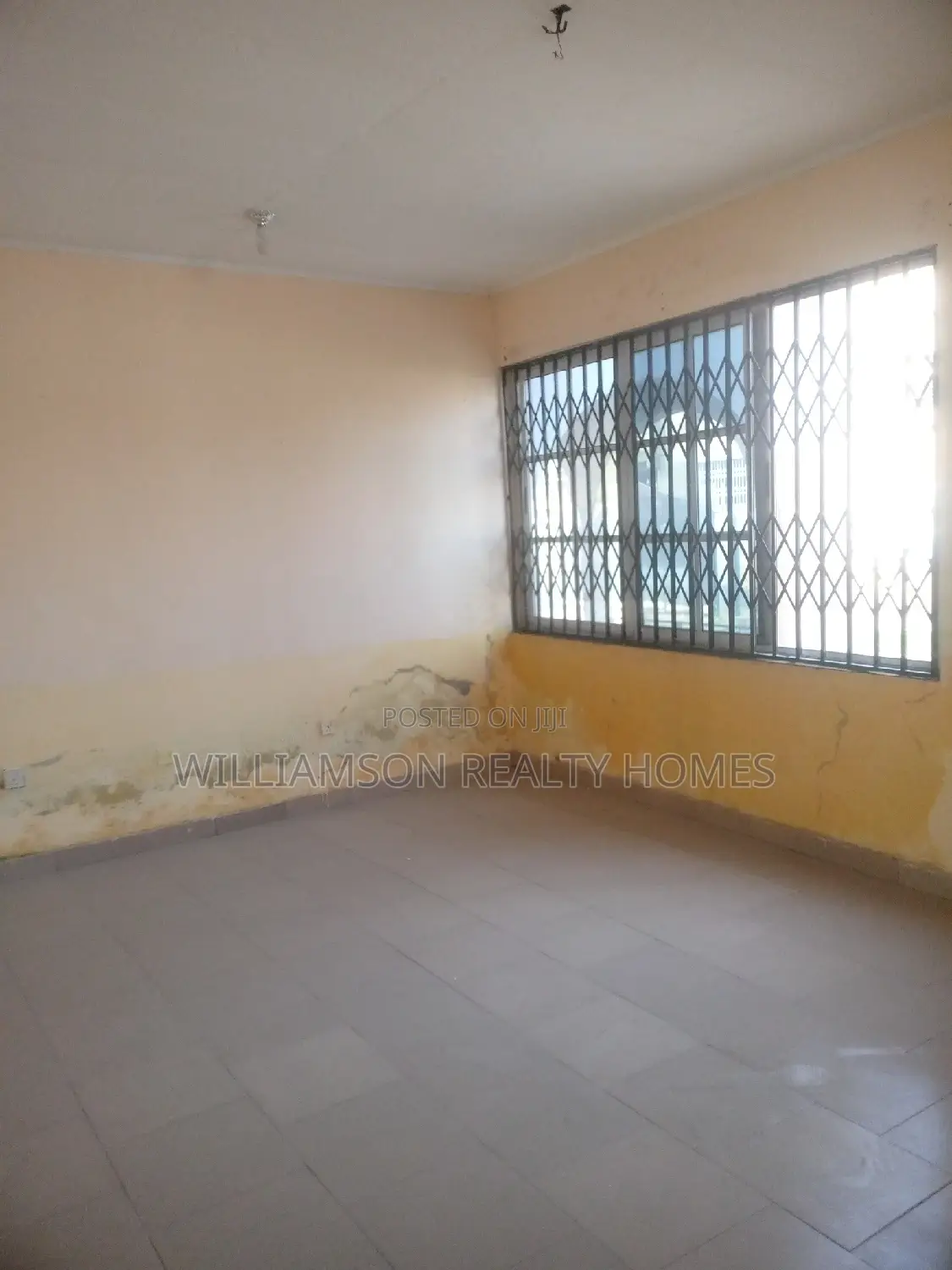 5bdrm House in Community 18 Area, Spintex for rent